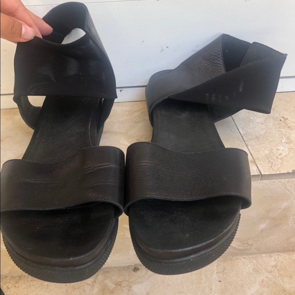 EILEEN FISHER platform sandals